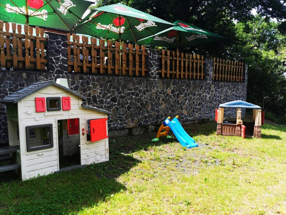 Forrest Hotel Chomutov Exterior foto
