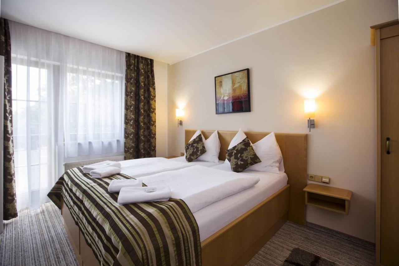 Forrest Hotel Chomutov Exterior foto